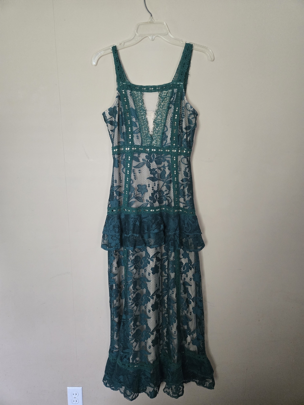 VENUS Lace Maxi Dress